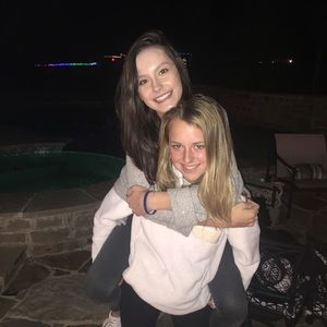 Meet your Posher, 2019.anna